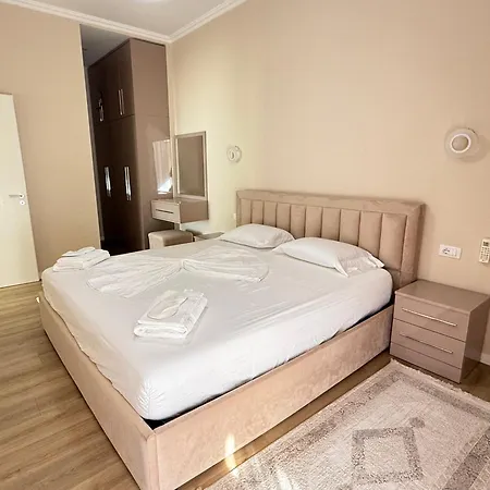 Harmony Coast, Palase Apartman